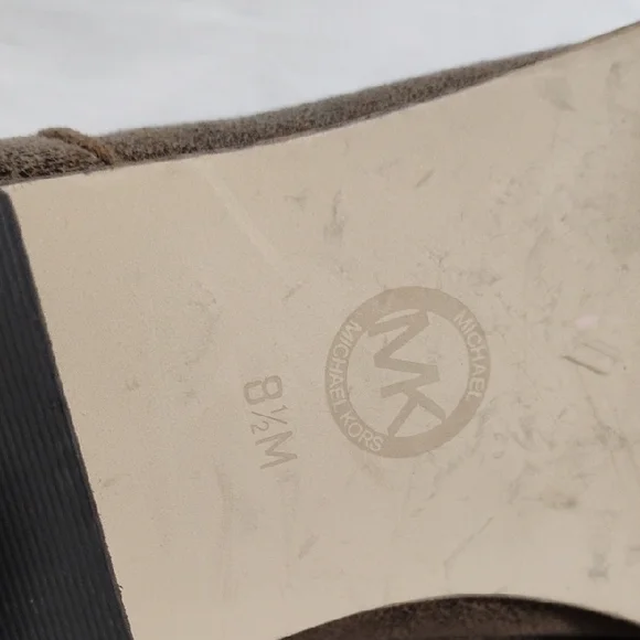 Michael Kors Brown Chukka Boots W Distressed Suede Finish Sz 8.5 - Picture 10 of 10